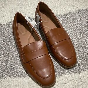 NWT Old Navy 9 Faux Leather Brown Loafers